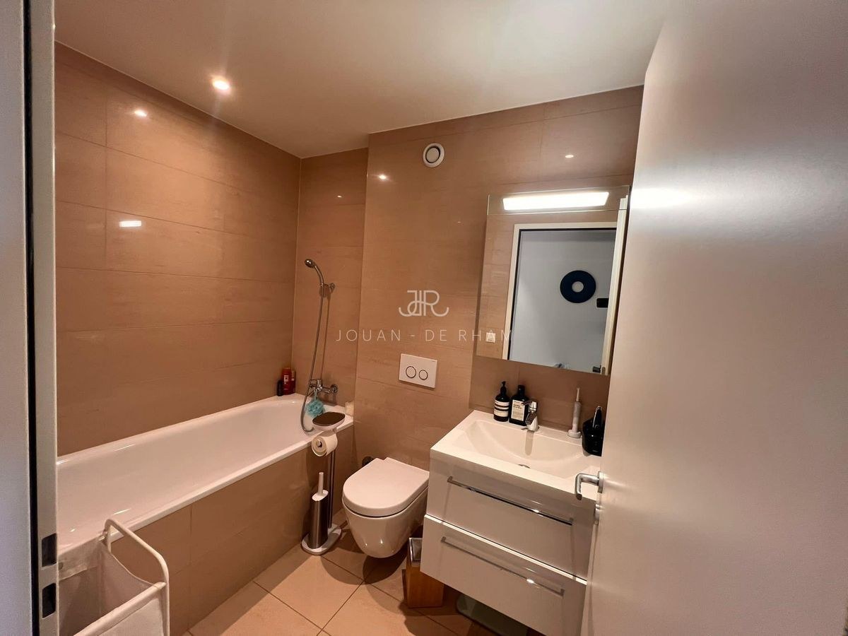 Appartement de 4 pièces en location à Cologny - 98 m²