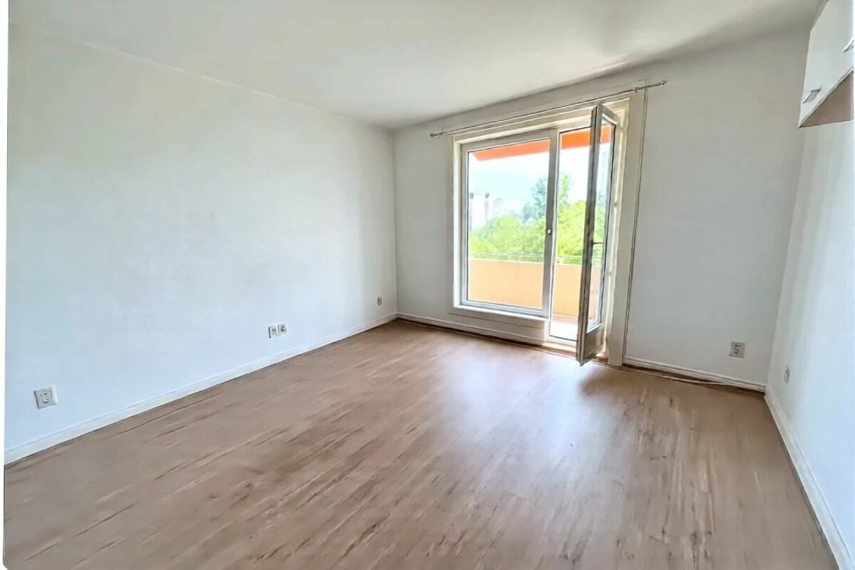 3 pièces au rez Ouest