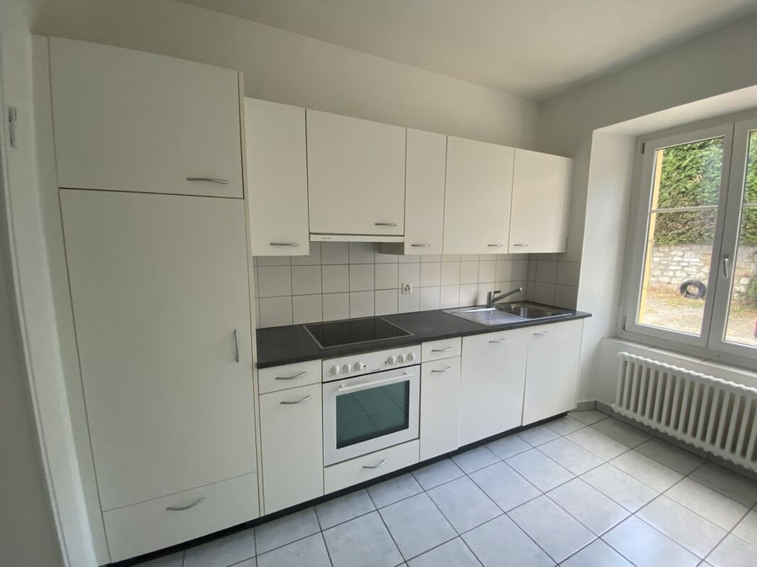 Appartement de 3 pièces au rez-de-chaussée supérieur